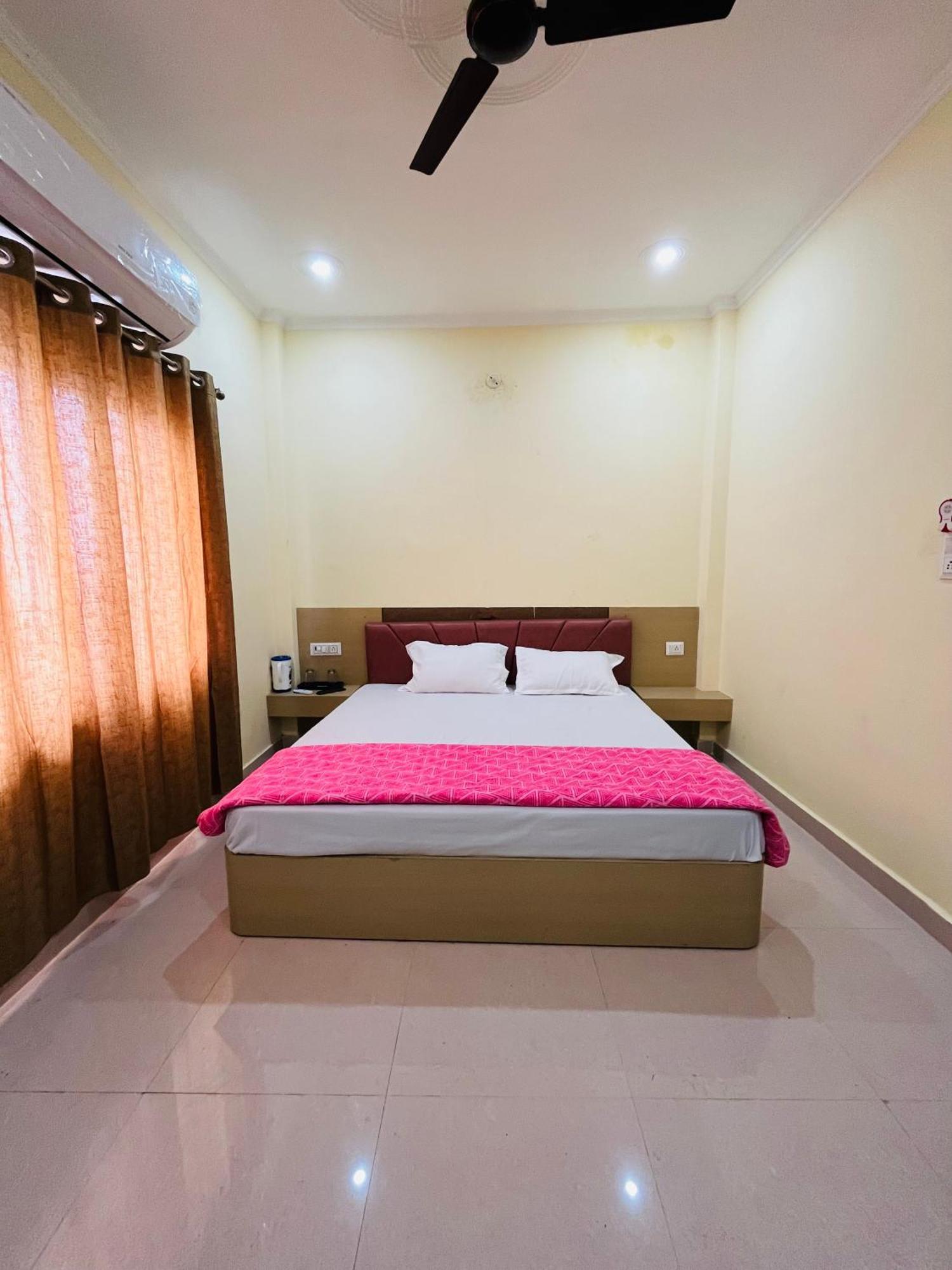 River View Paying Guest House Varanasi Esterno foto