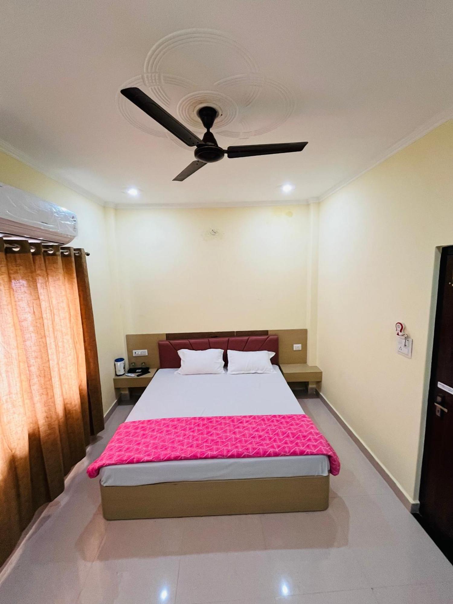 River View Paying Guest House Varanasi Esterno foto
