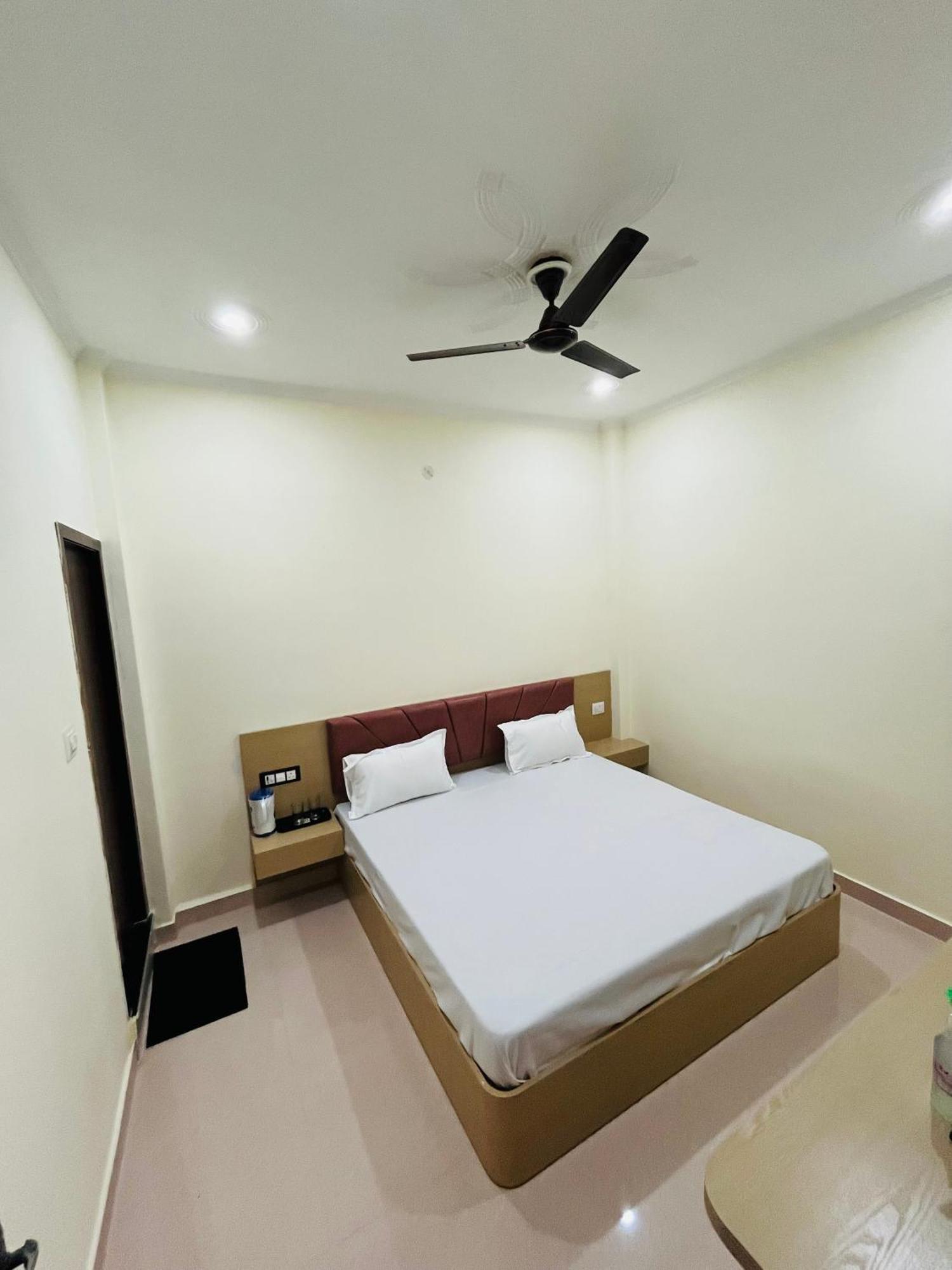 River View Paying Guest House Varanasi Esterno foto