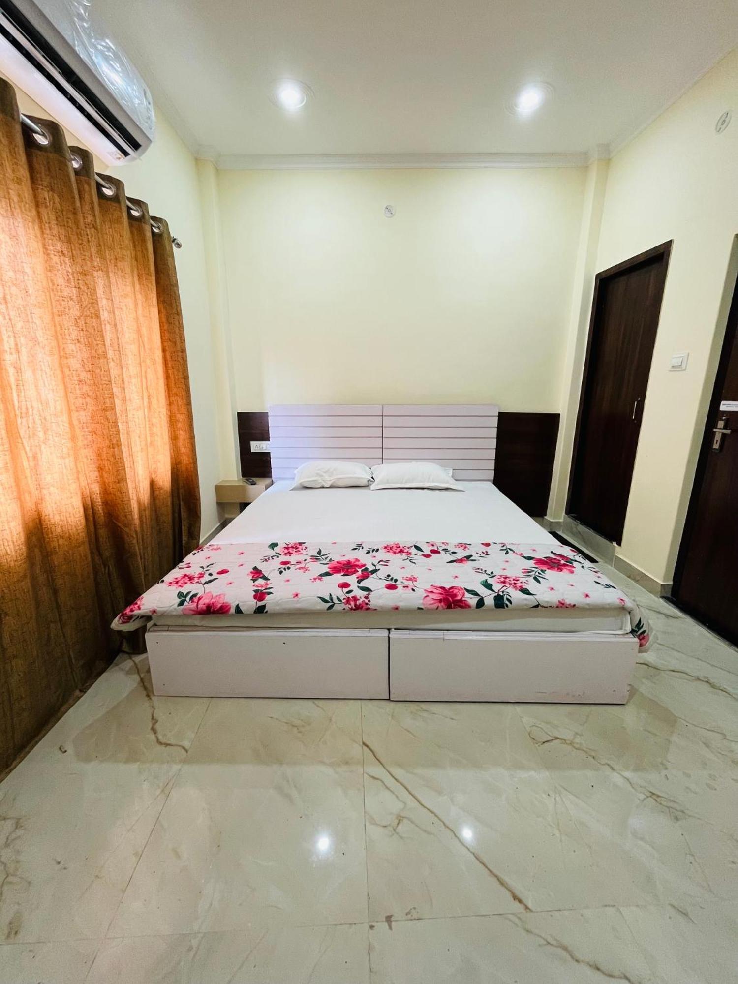 River View Paying Guest House Varanasi Esterno foto