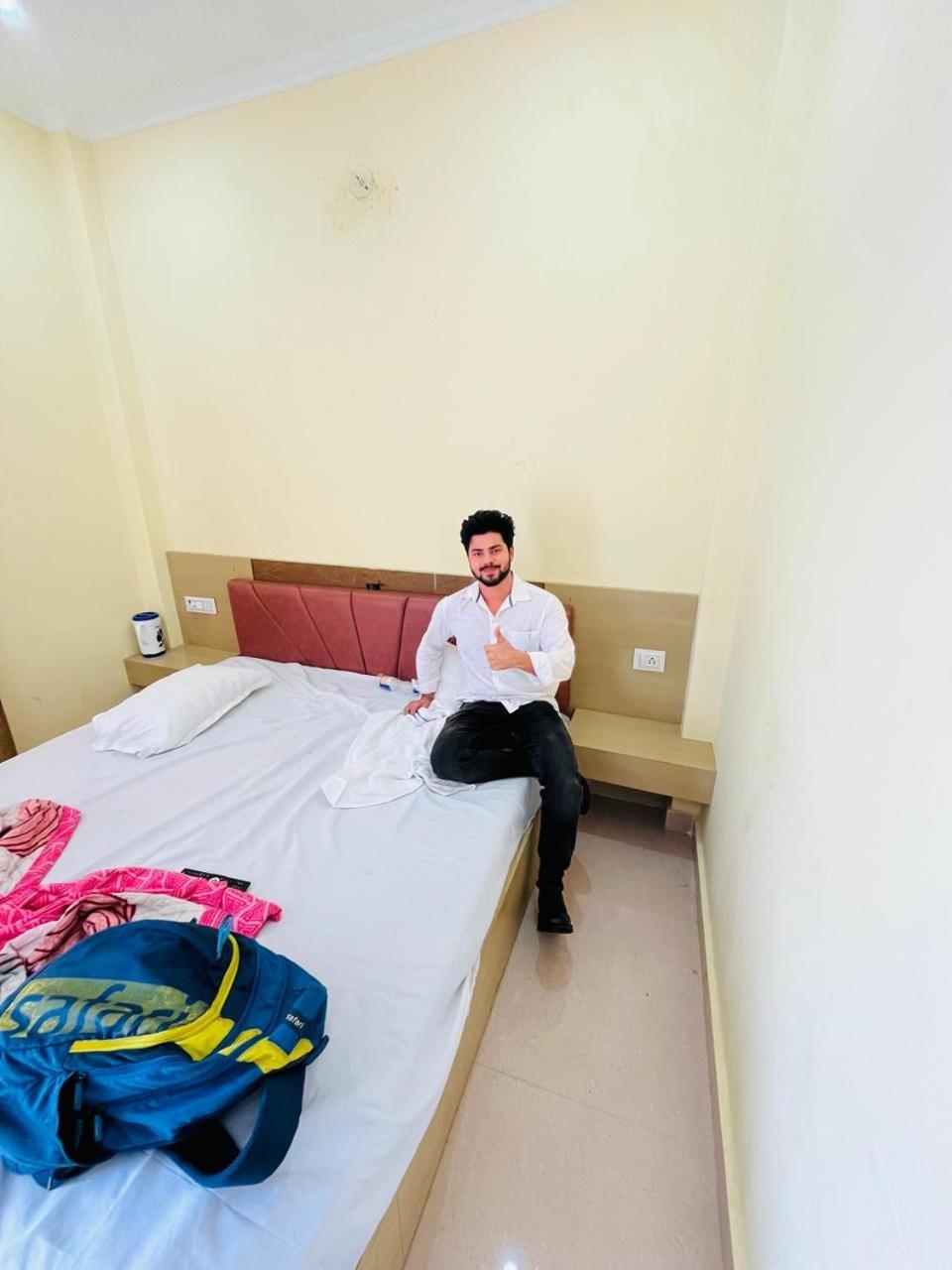 River View Paying Guest House Varanasi Esterno foto